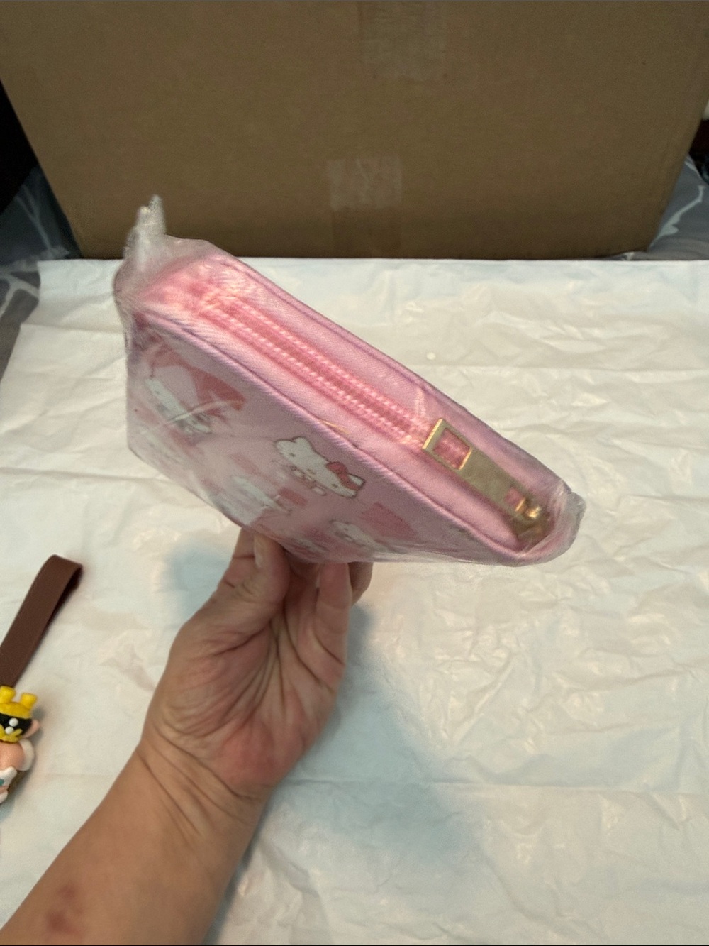Hello Kitty Wallet - Picture 2 of 3
